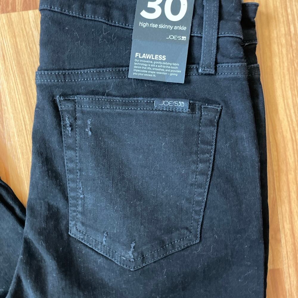 Joe's high rise skinny ankle Black Jean - Picture 9 of 9
